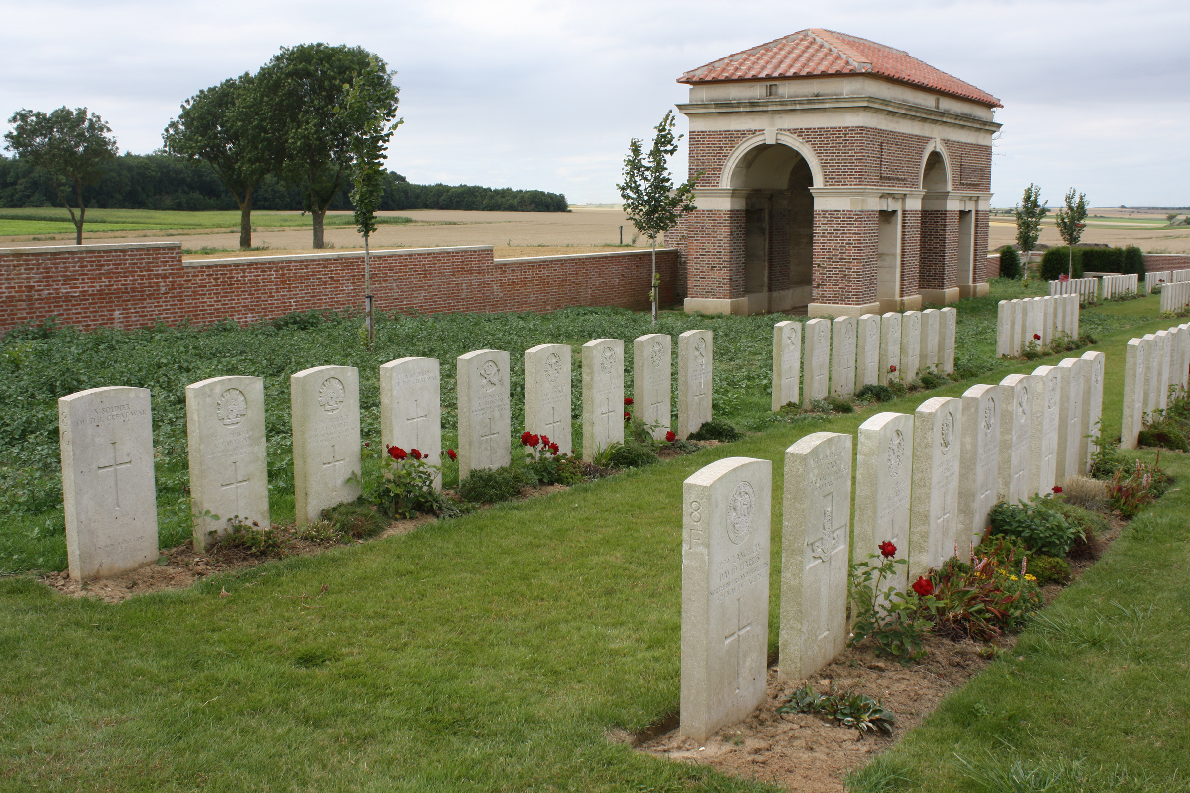 QUEANT ROAD CEMETERY, BUISSY